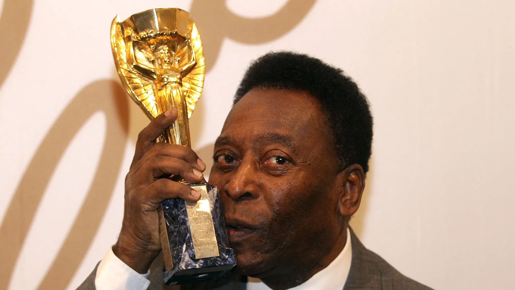 Pele with the jules rimet