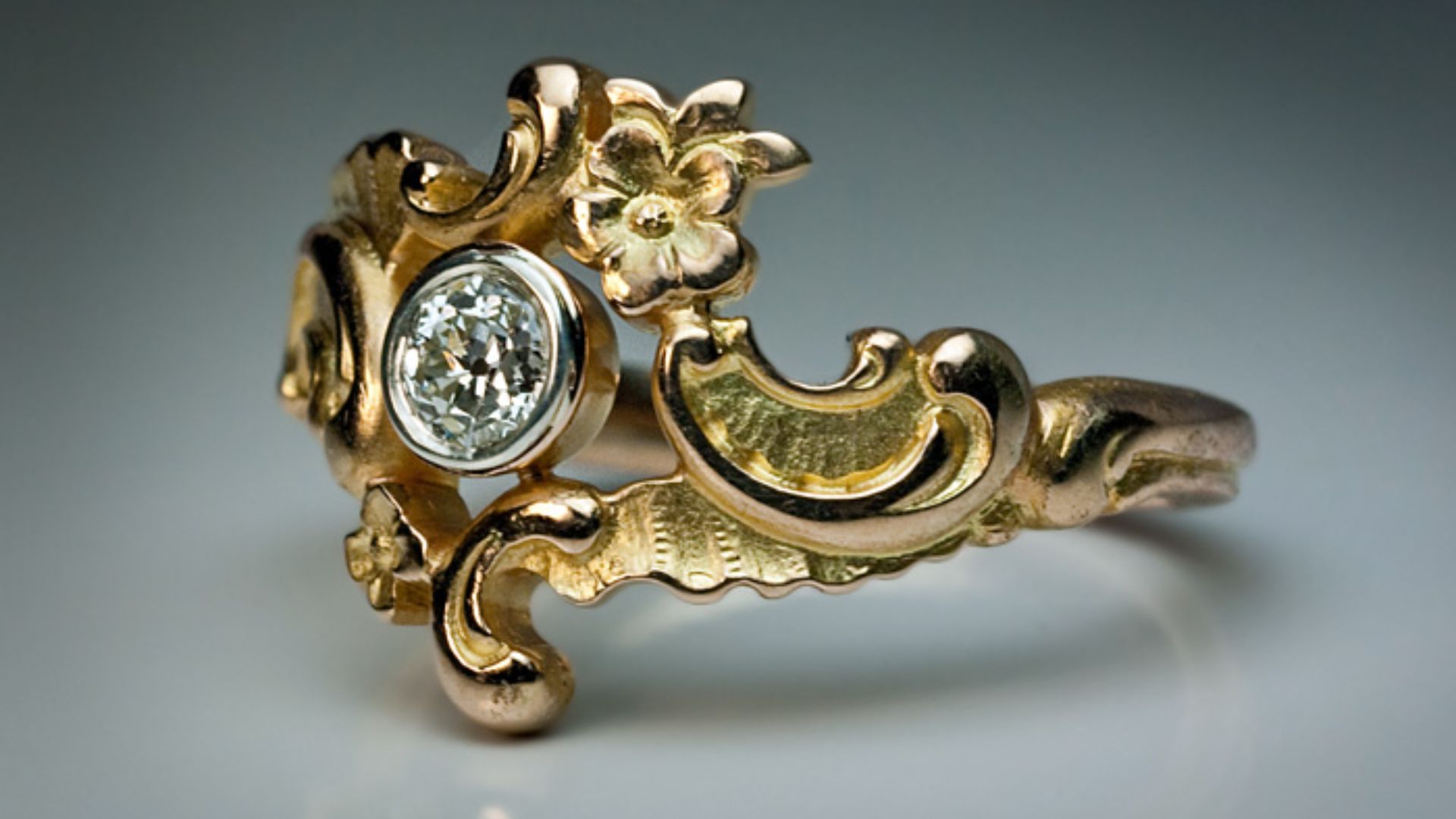 Rococo Vintage Jewelry - Exploring The Timeless Elegance