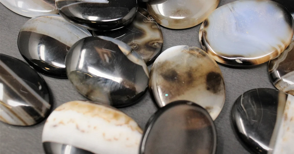 Types Of Onyx Learn About Its Six Specific Variants