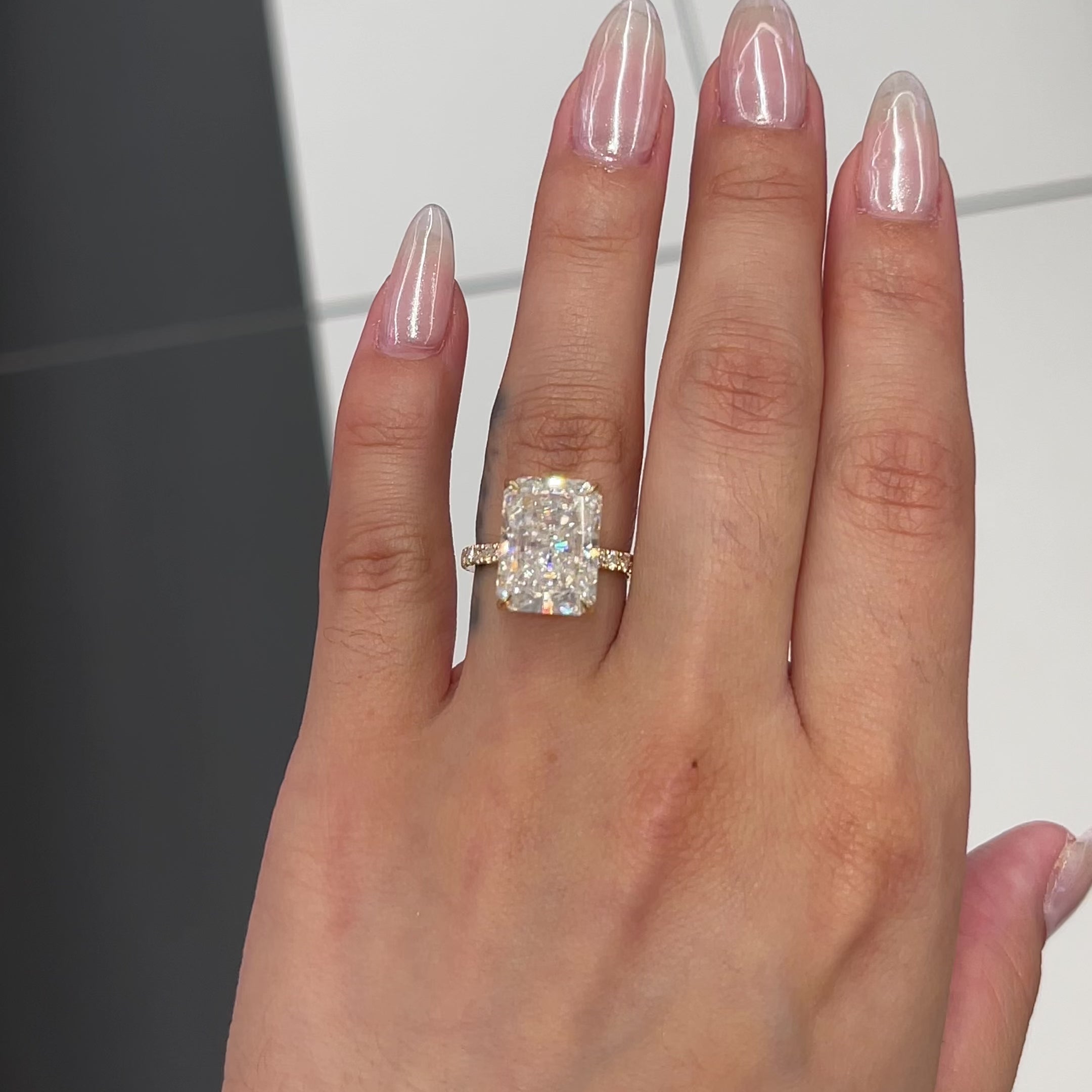 Exploring Radiant Cut Engagement Ring