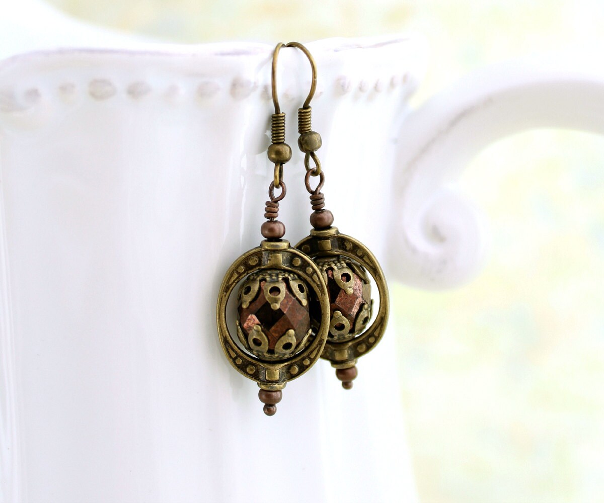 Embrace Industrial Elegance With Steampunk Vintage Jewelry