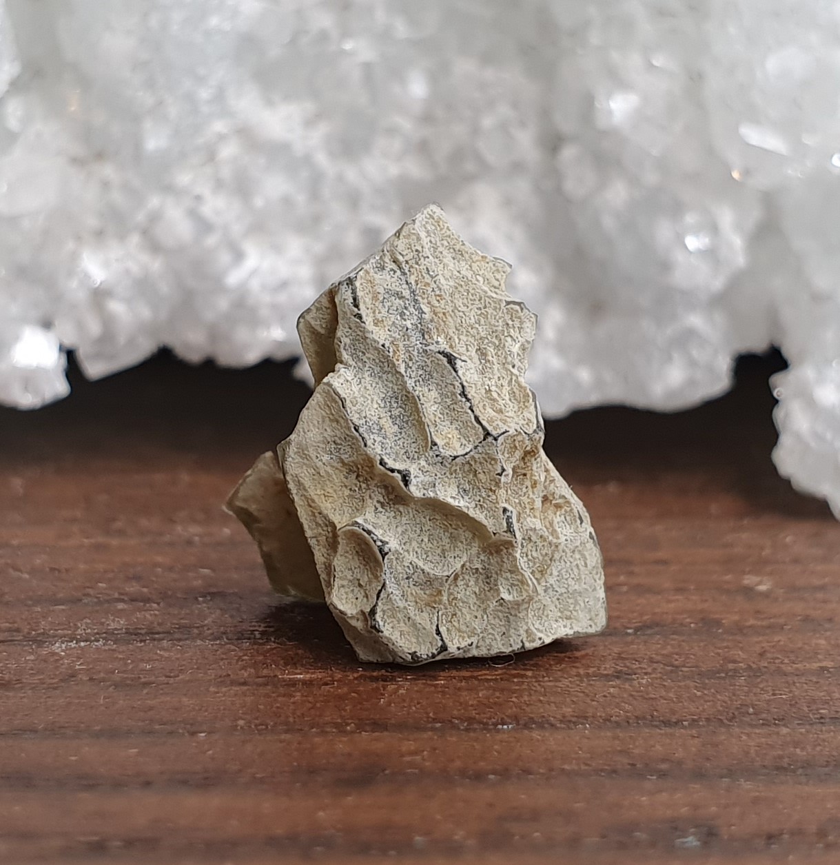 What Is White Moldavite And It's Meditation Use?