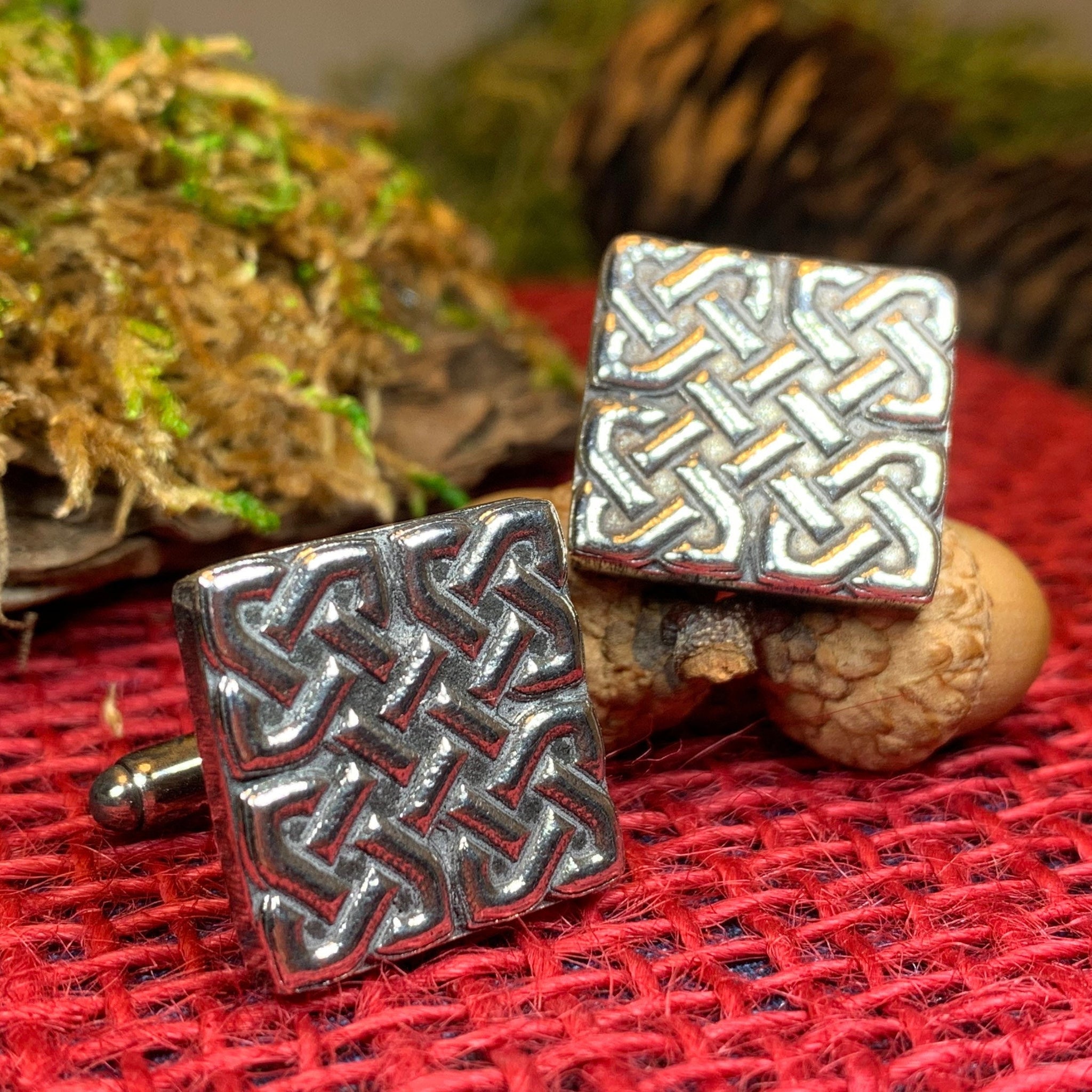 Elevate Your Style With Celtic Knot Cufflinks For Men