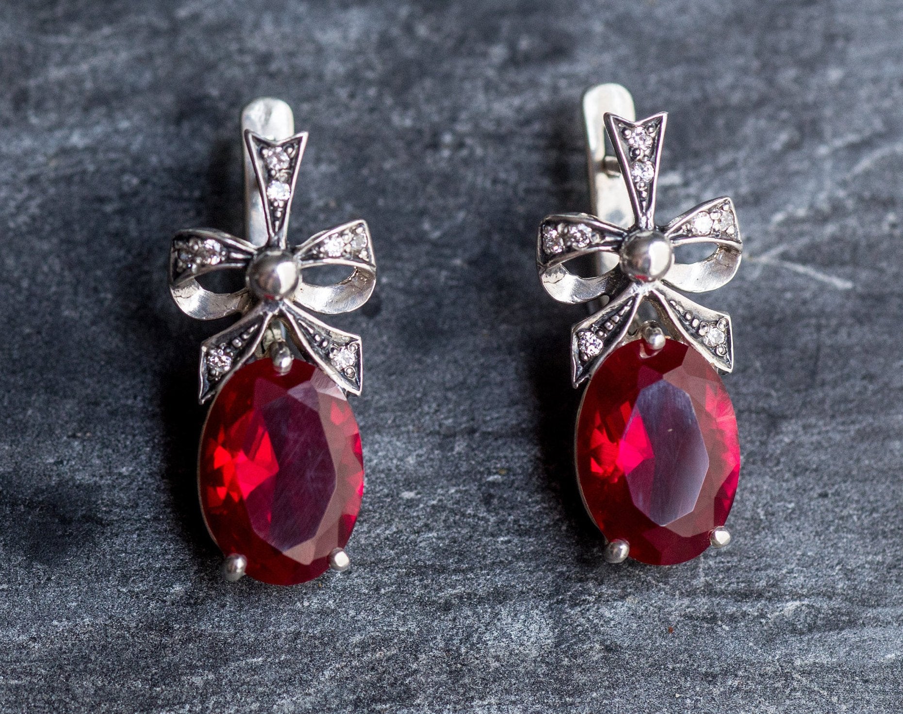 The Impact of Sustainability on the Ruby Jewelry Industry