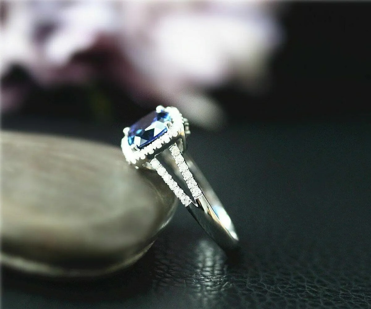 2 Ct Cushion Cut Simulated Blue Sapphire