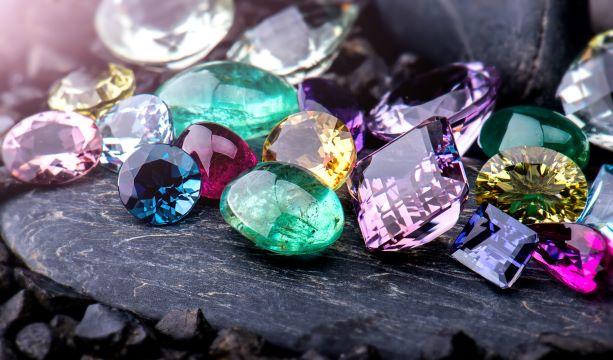15 Stunning Teal Colored Gemstones You Need To Know About