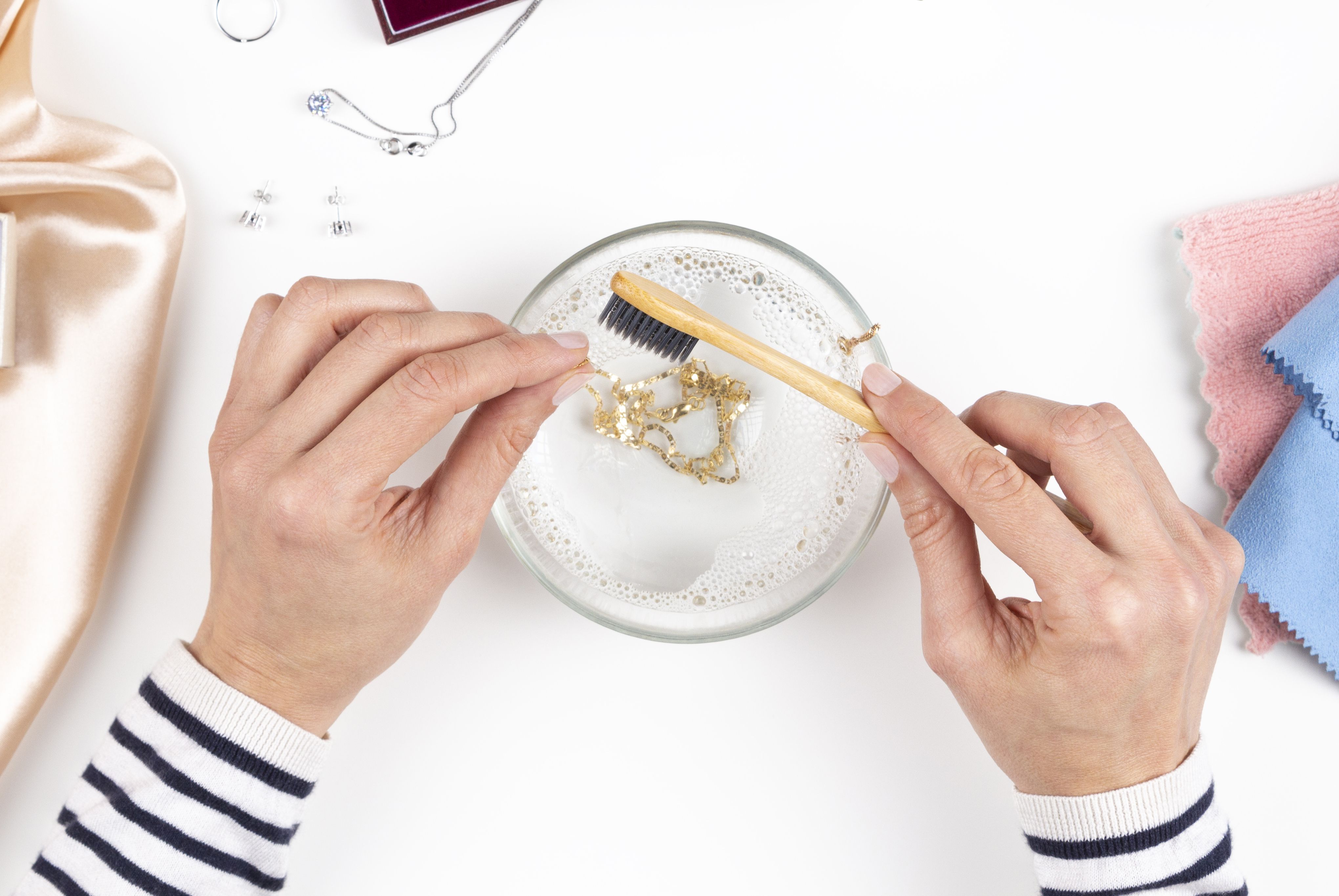 How To Clean Jewelry At Home Like A Pro In 10 Minutes