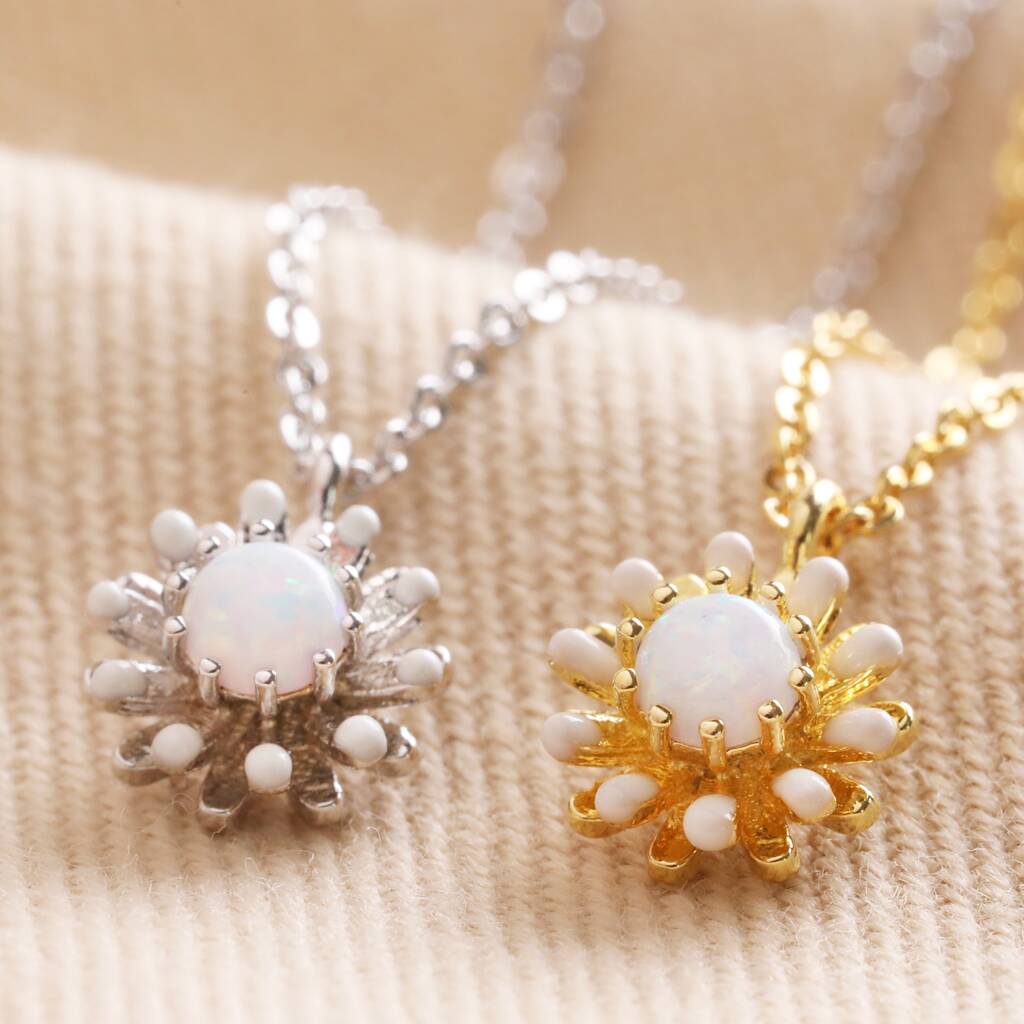 10 Best Floral-Inspired Pendants For Women [2024 Trends]