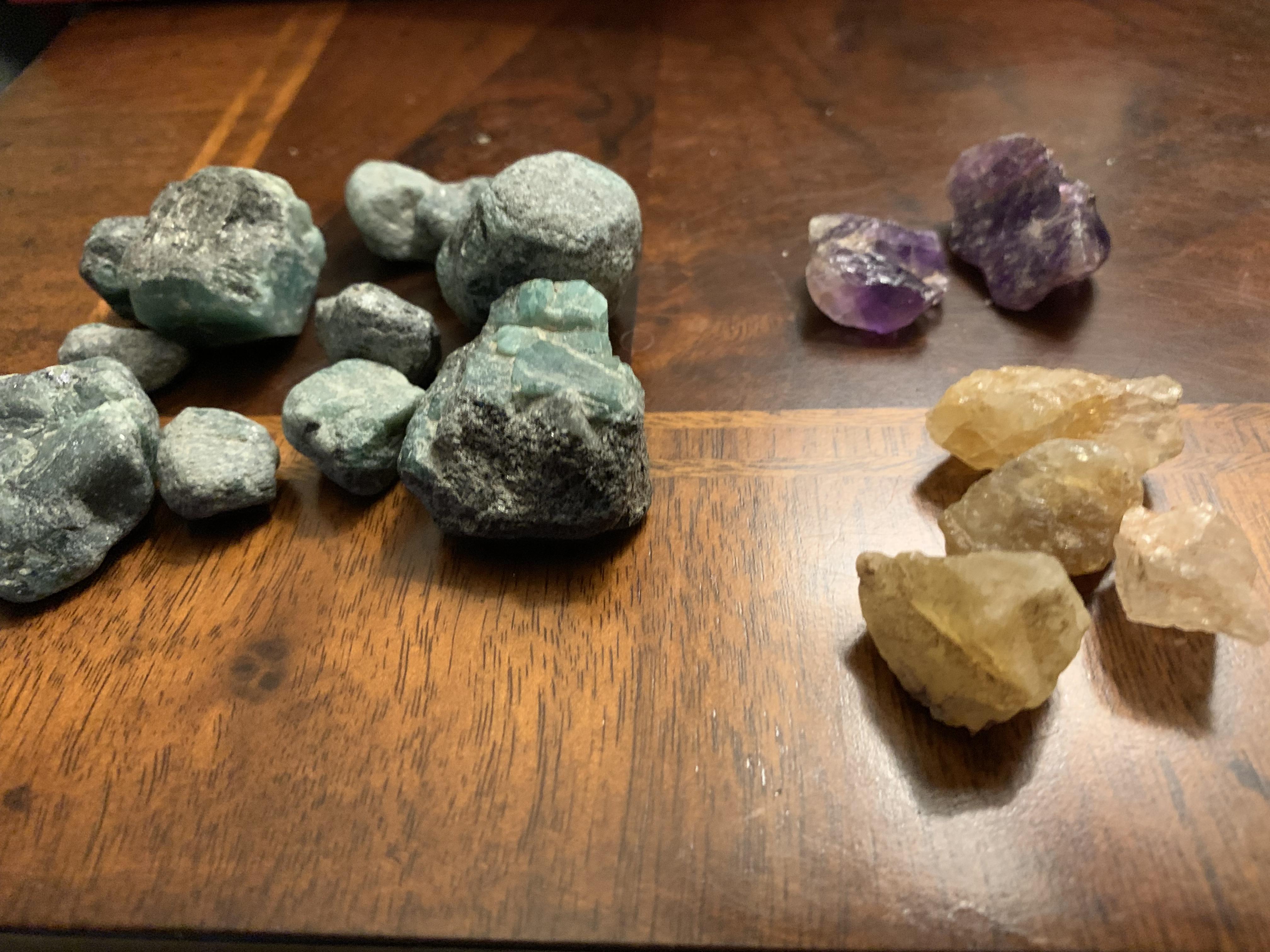 List Of 20 Raw And Valuable Gemstones With Pictures [2025]